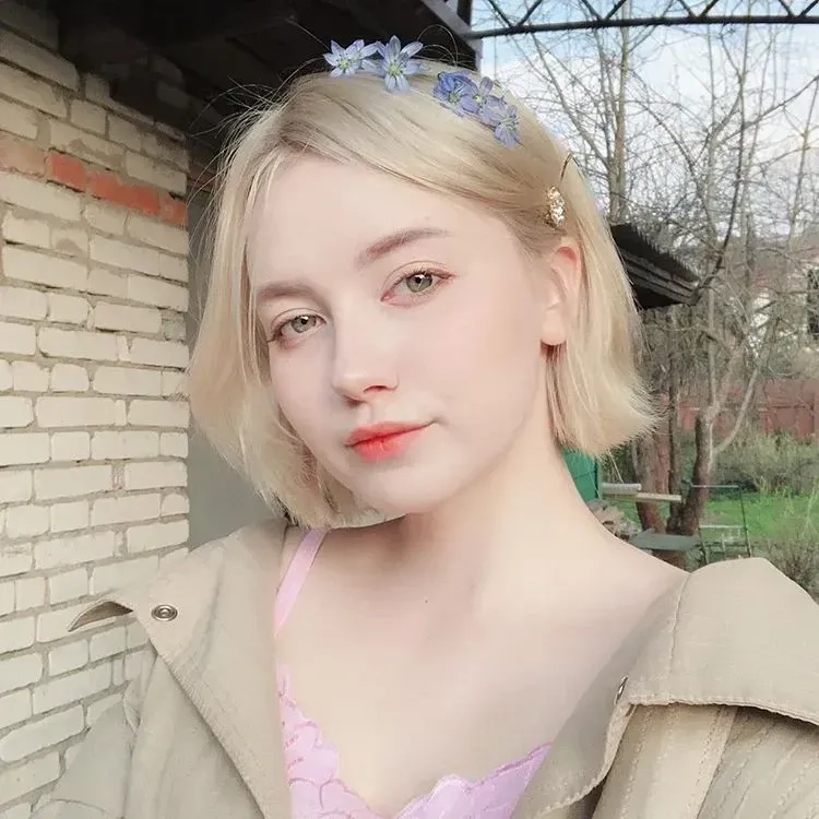 Ảnh ca sĩ nữ Mỹ thời trẻ làm nổi bật nét đẹp trẻ trung và tự nhiên