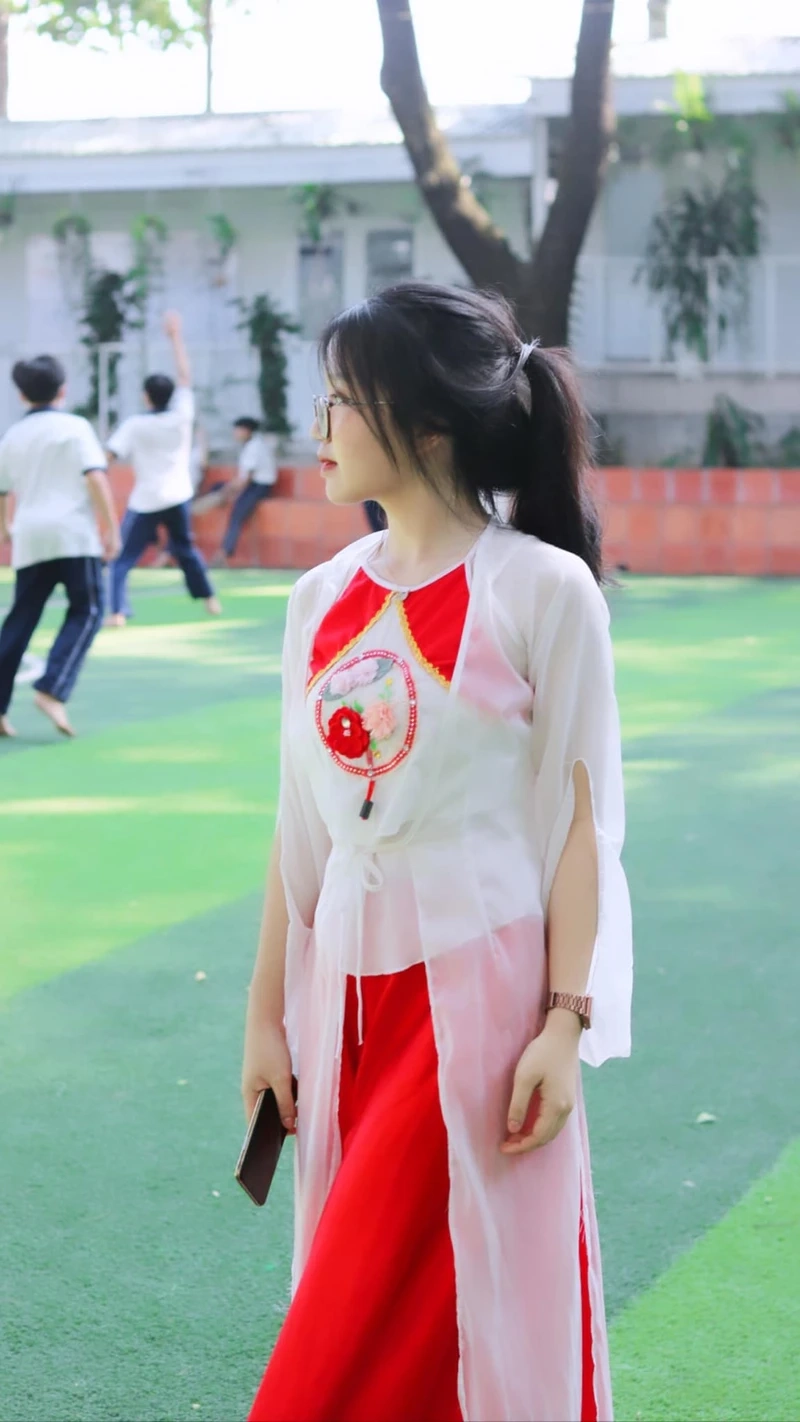 Hình ảnh thiếu nữ Trung Quốc cá tính mạnh mẽ và đầy sức hút