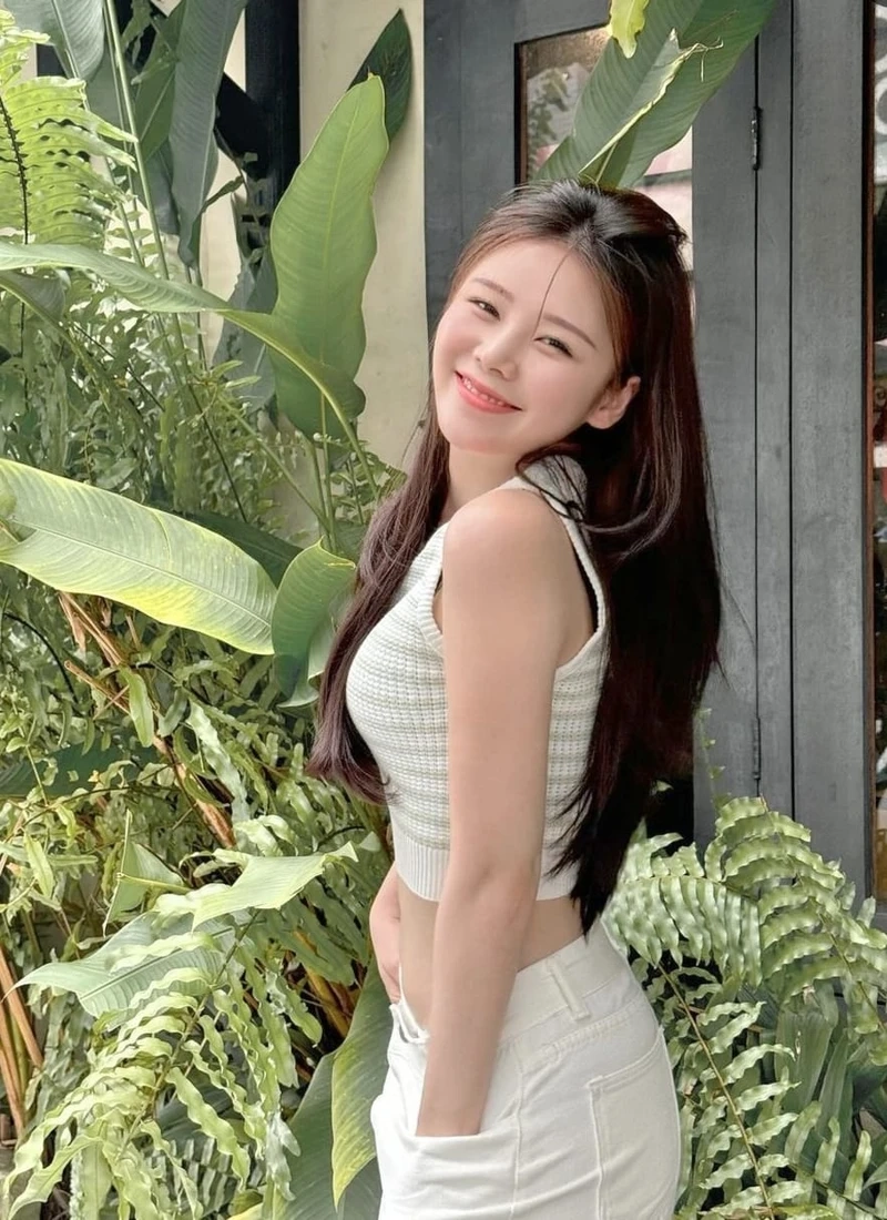 Hình ảnh gái đẹp 2k6 cho máy tính mang đến sự tươi trẻ