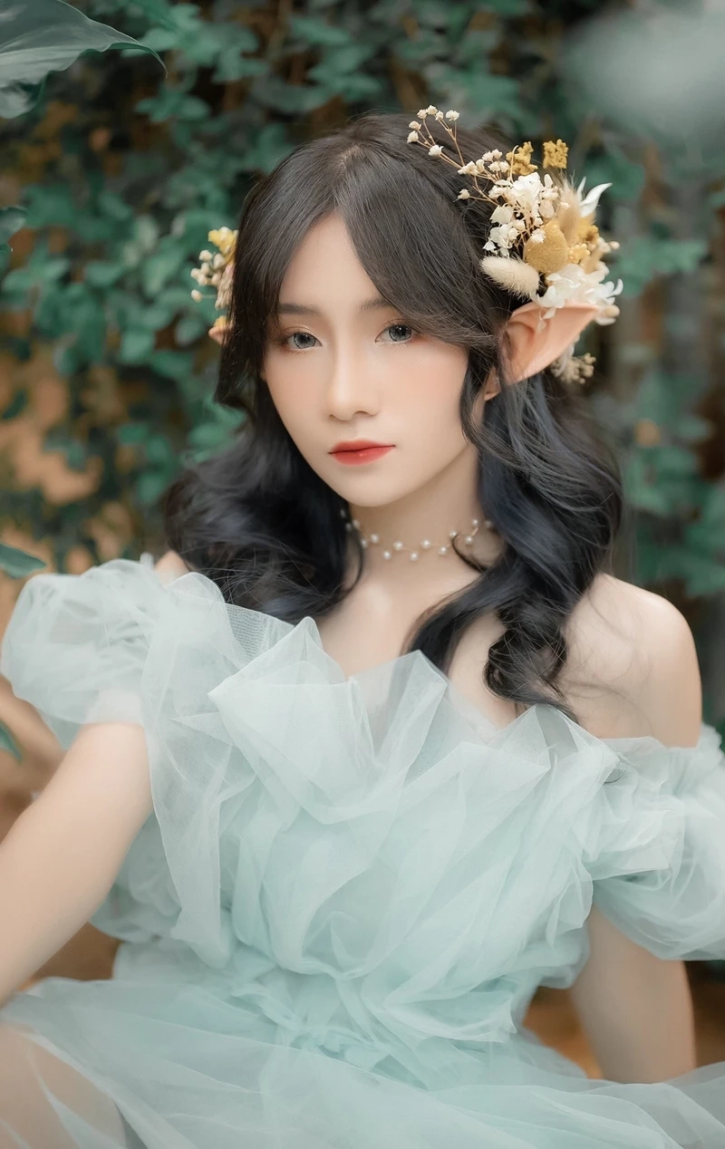 Ảnh gái xinh tóc ngắn đeo kính cute luôn thu hút sự chú ý